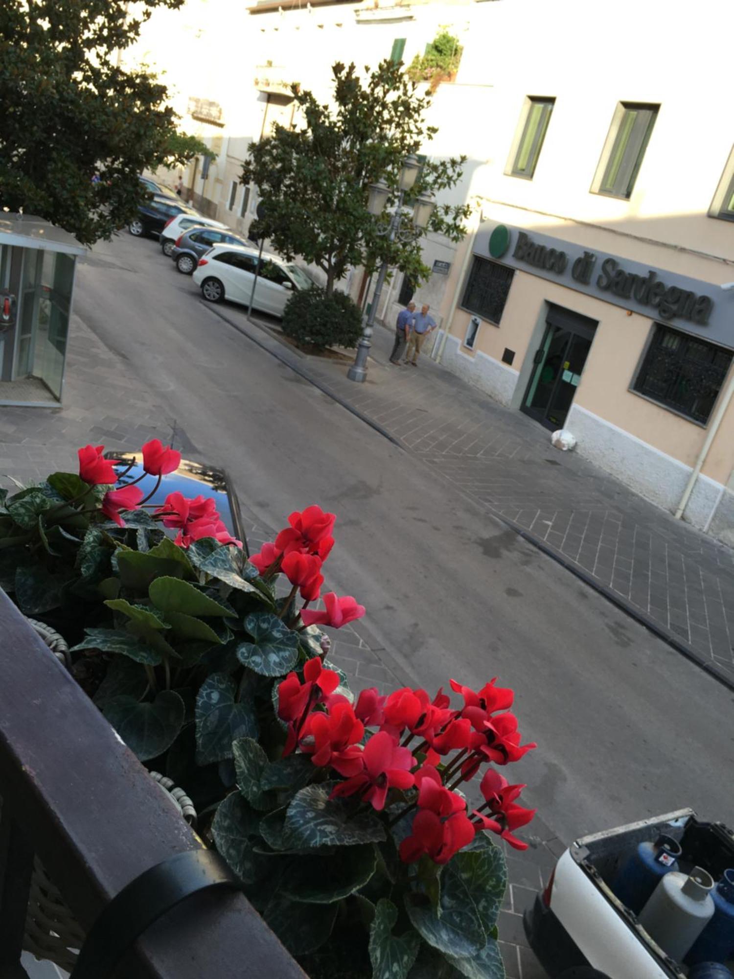 4 In Piazza Acomodação com café da manhã Sorso Exterior foto