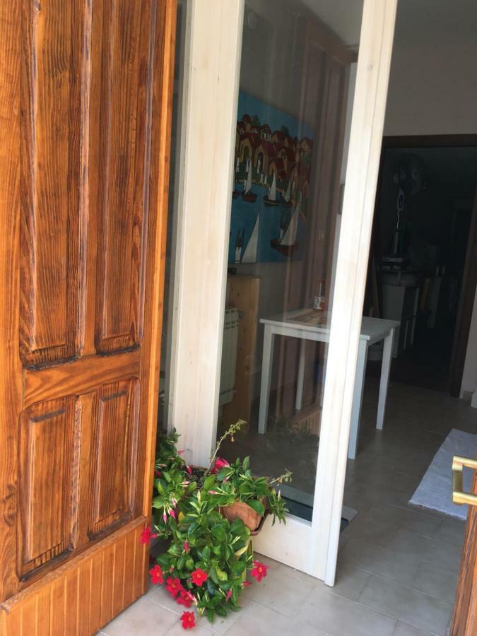 4 In Piazza Acomodação com café da manhã Sorso Exterior foto