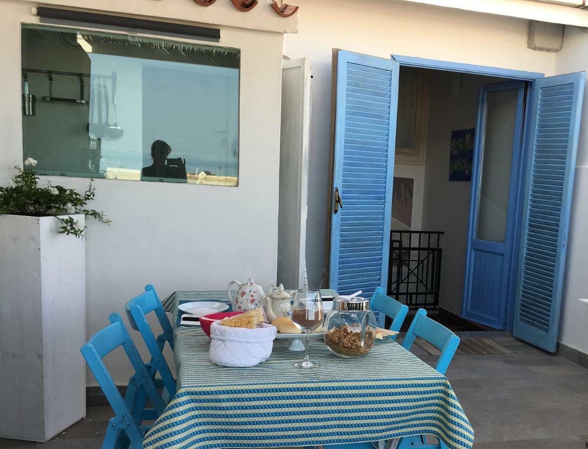4 In Piazza Acomodação com café da manhã Sorso Exterior foto